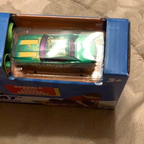new unopened hot wheels megamat with vehicle included - Picture 5 of 8